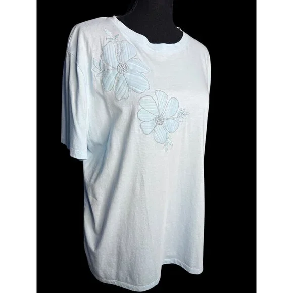 Talbots Embroidered Floral Light Blue Cotton Top Womens XL CASUAL CAREERWEAR - Picture 2 of 8